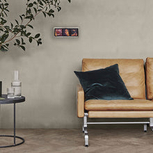 Load image into Gallery viewer, framed-group-of-three-LG-painting-miniature-people-5x5-cm-interior