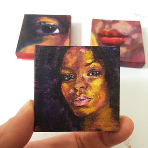 Dancing-Candl-LG-painting-miniature-people-5x5-cm-no.790-in-hand